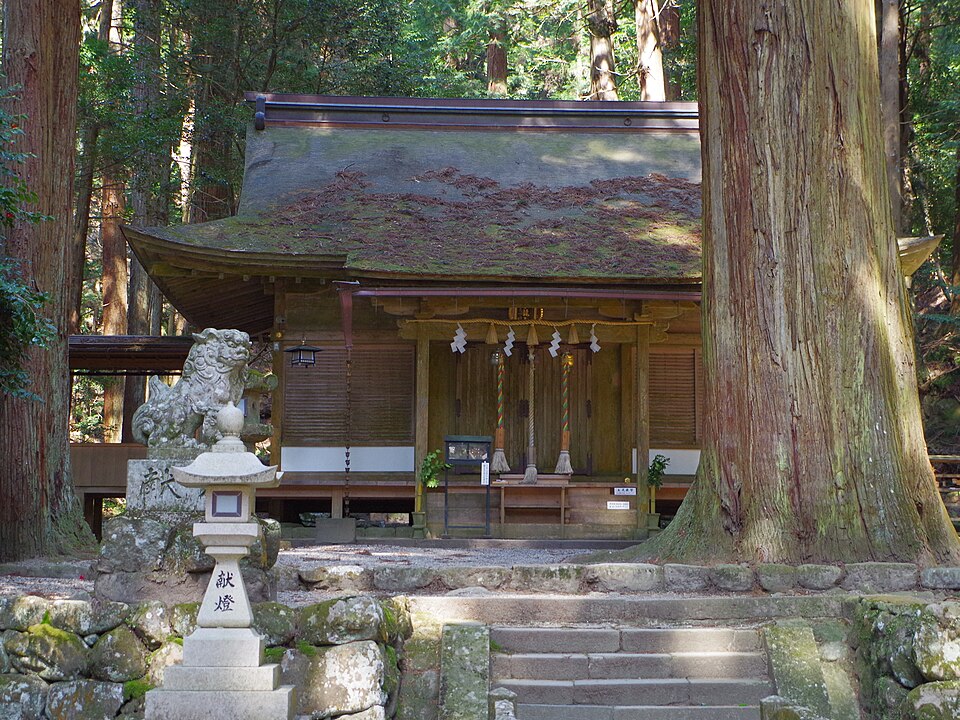 室生龍穴神社