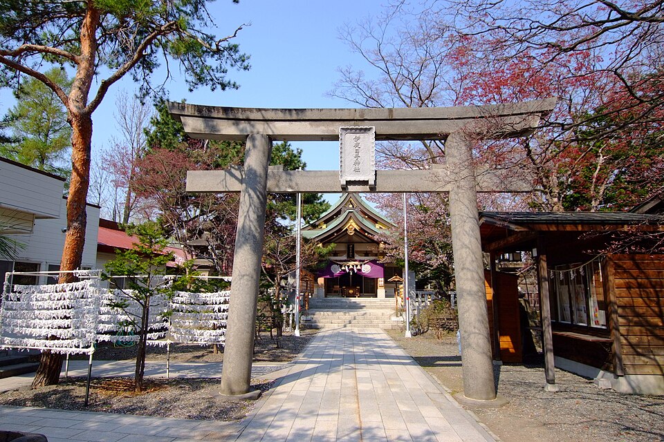 弥彦神社